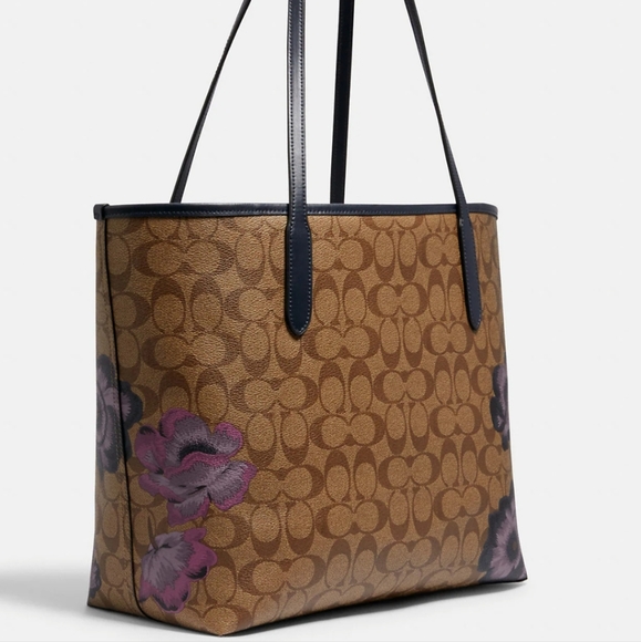 Coach City Tote In Signature Canvas With Kaffe Fassett Print - Picture 3 of 5